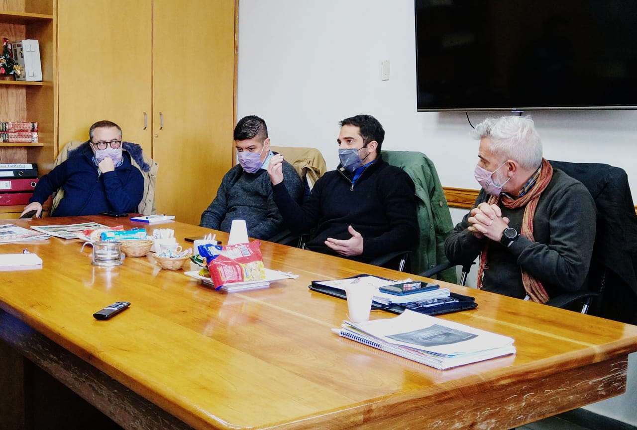 COMISIÓN DE TRABAJO ENTRE EL MUNICIPIO, VECINOS DEL BARRIO COMERCIO II, SERVICOOP Y EL CENPAT