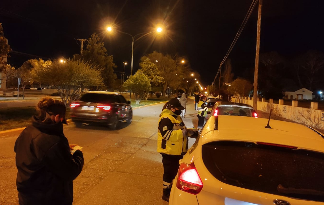 Casi un centenar de conductores dieron positivo en los test de alcoholemia y narcolemia en diferentes operativos de control vehicular