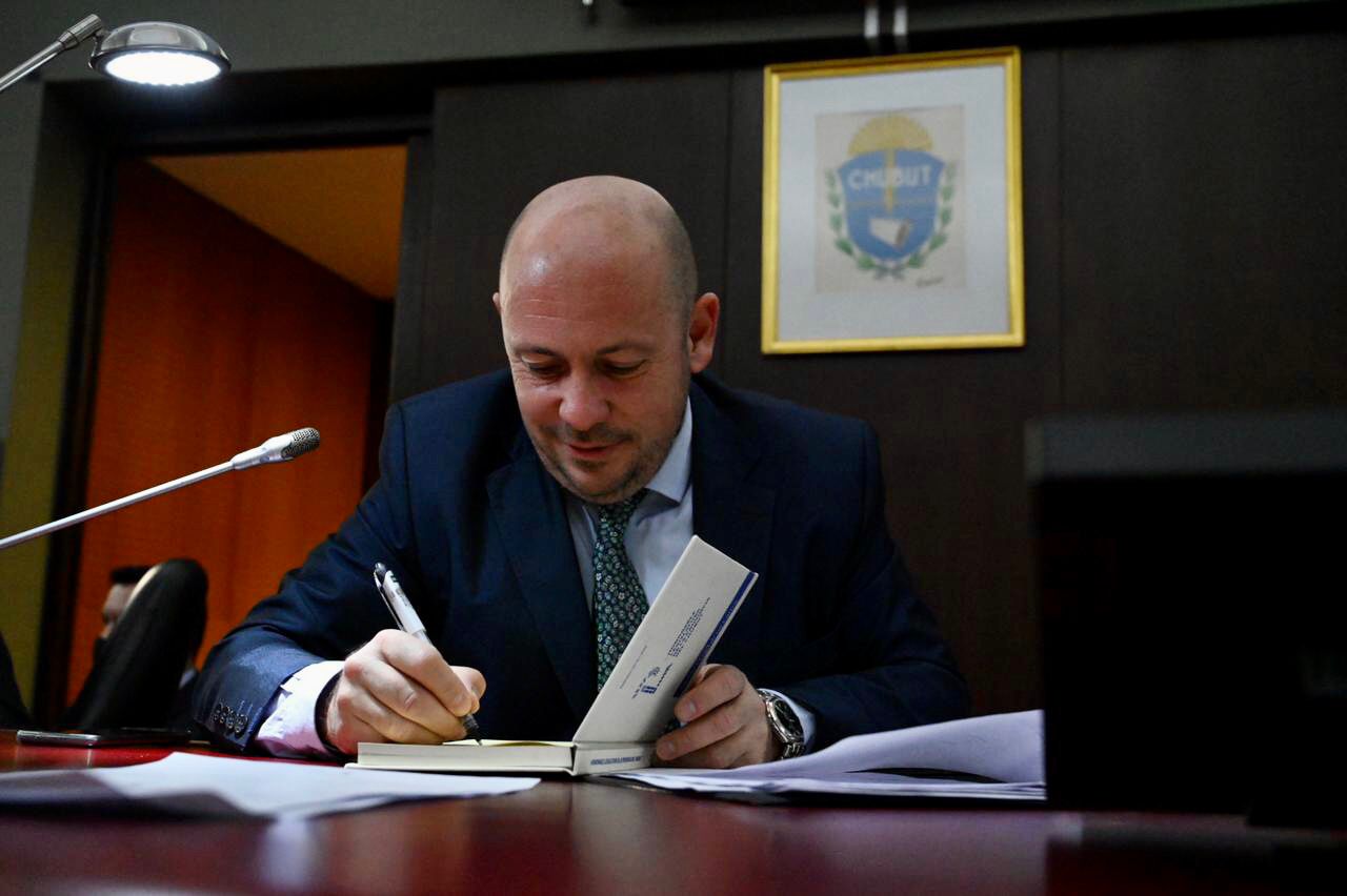 SASTRE LE PLANTEÓ AL PRESIDENTE LA NECESIDAD DE QUE CHUBUT RECUPERE BENEFICIOS QUE SE PERDIERON DURANTE LOS ÚLTIMOS AÑOS