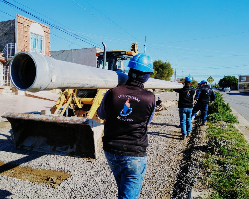 RENOVACIÓN DE IMPORTANTE RED DE AGUA POTABLE