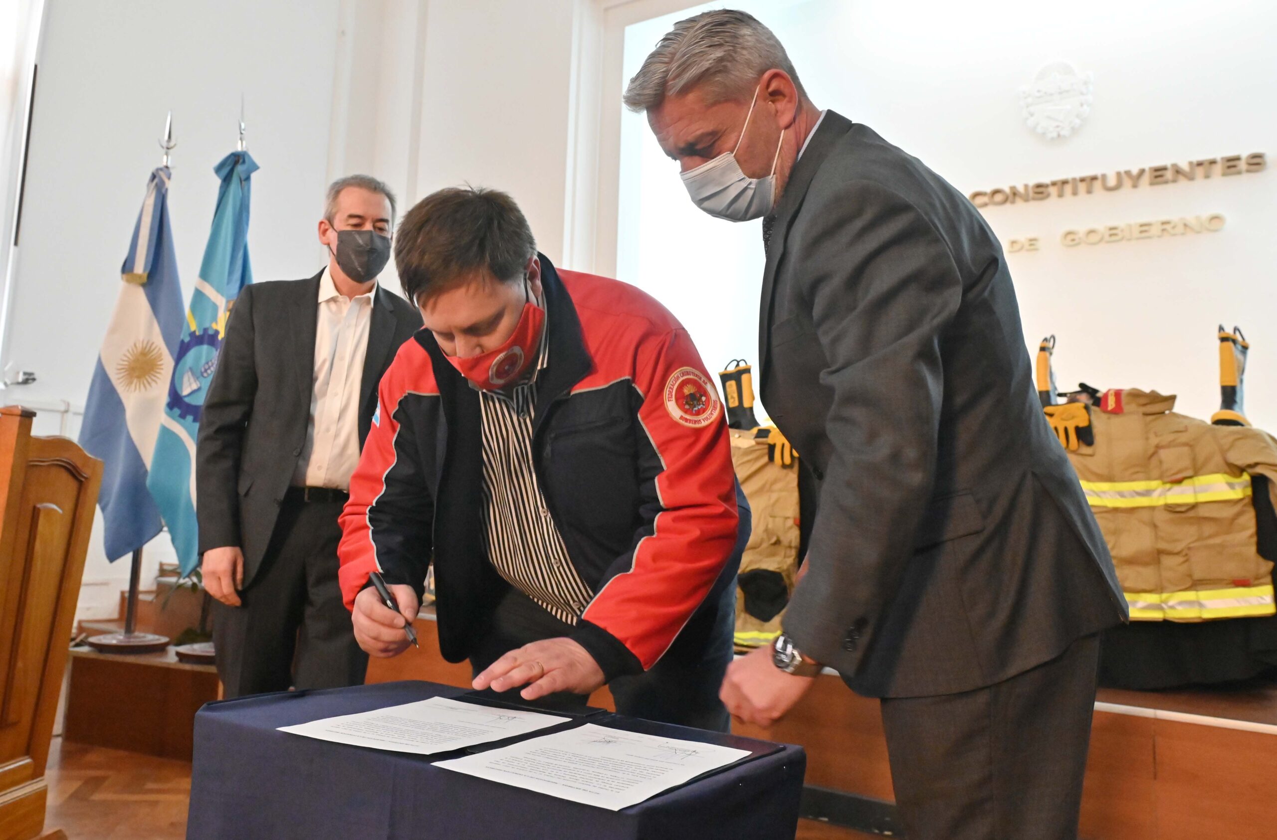 GOBIERNO DEL CHUBUT CANCELARÁ DEUDA CON BOMBEROS