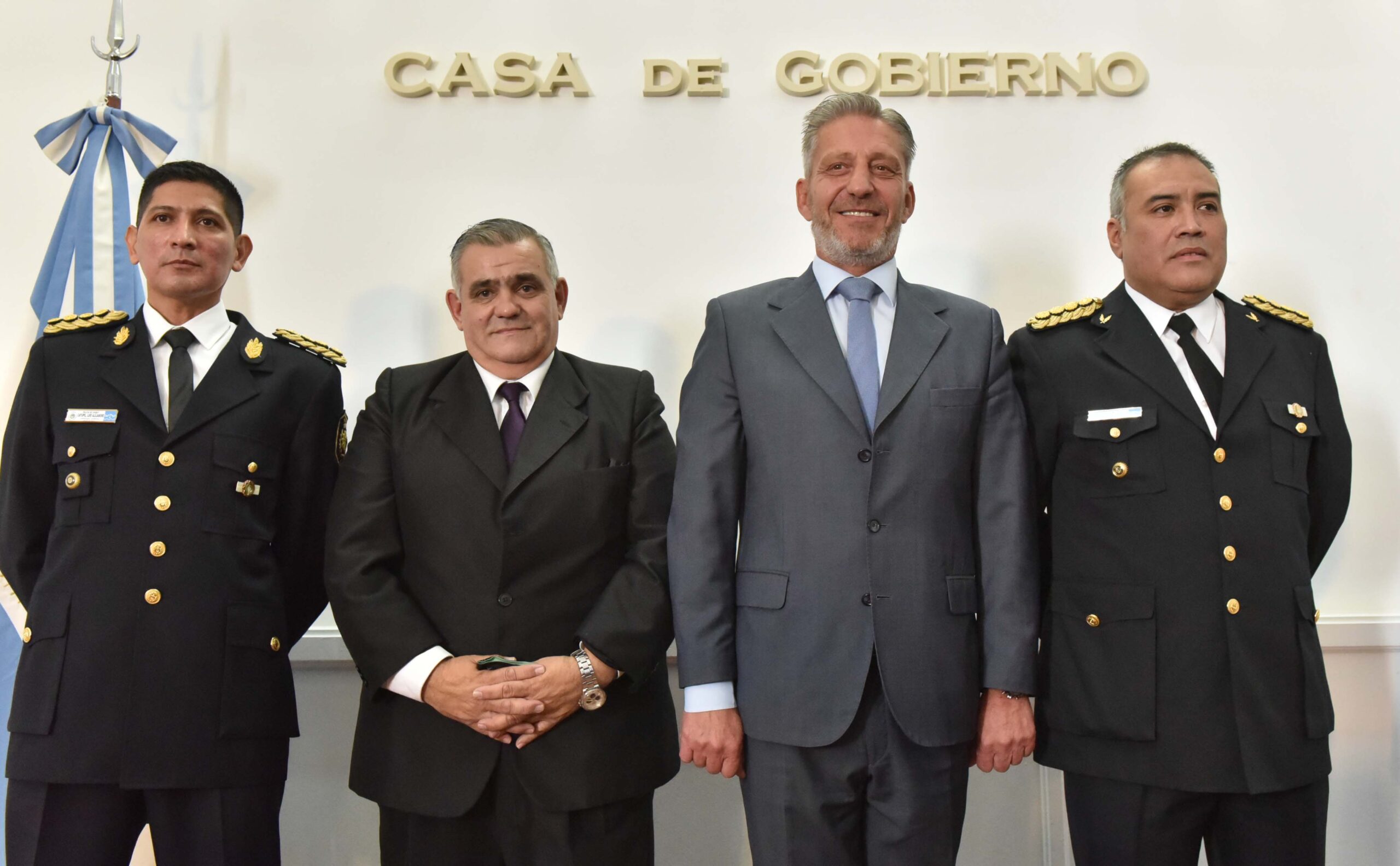 ARCIONI LE TOMÓ JURAMENTO A LEONARDO DAS NEVES COMO NUEVO MINISTRO DE SEGURIDAD DE LA PROVINCIA