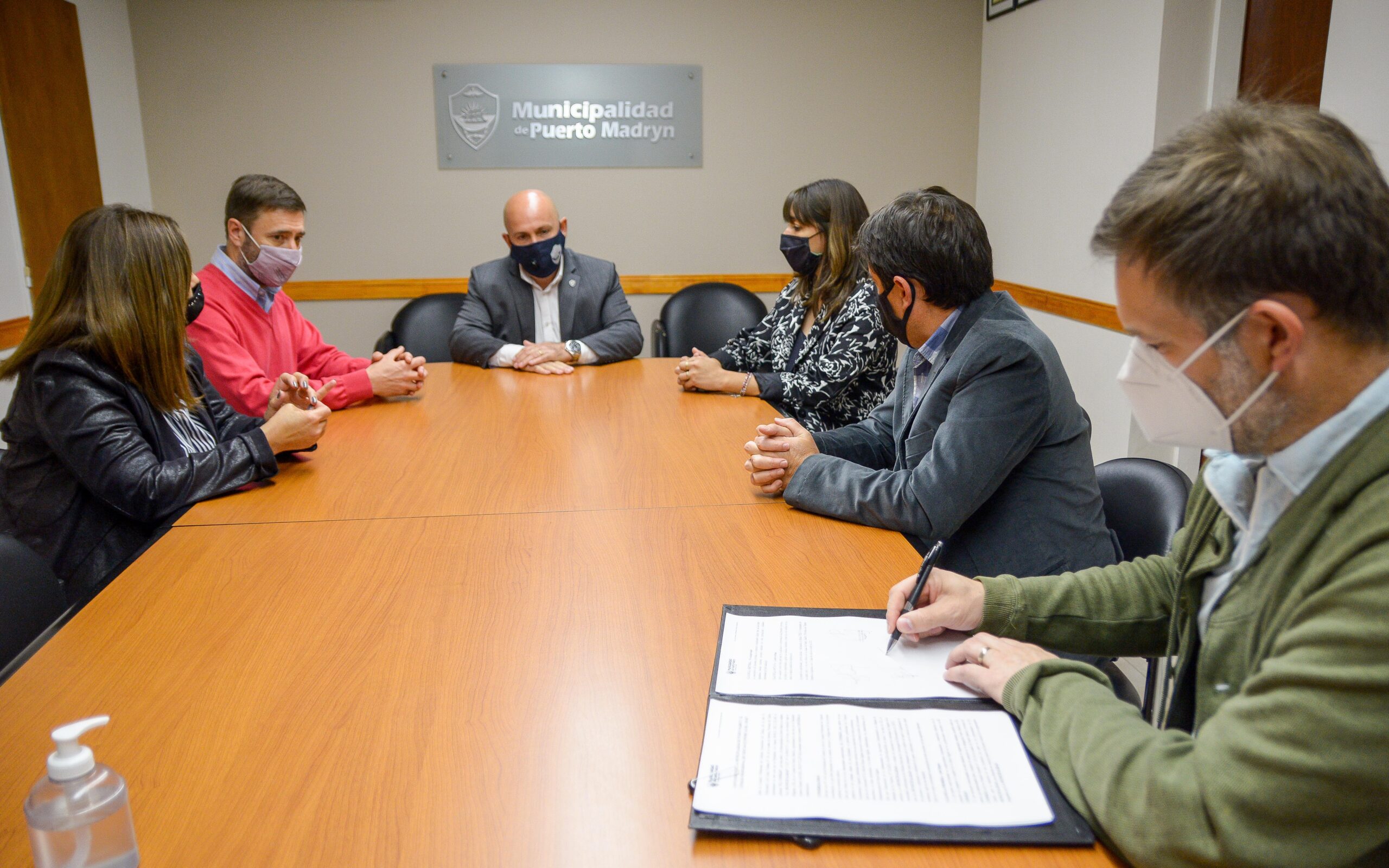 EL MUNICIPIO DE MADRYN YA PUEDE REGISTRAR FIRMAS DIGITALES A LOS MIEMBROS DEL CONSEJO PROFESIONAL DE CIENCIAS ECONÓMICAS