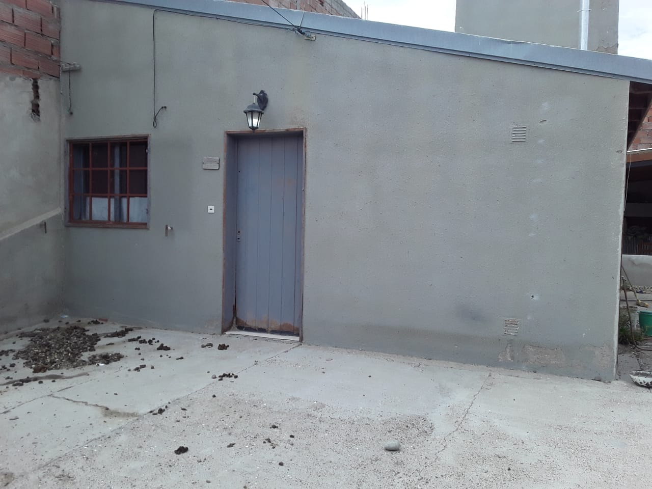DETIENEN A UN JOVEN POR INGRESAR A ROBAR A UN DOMICILIO