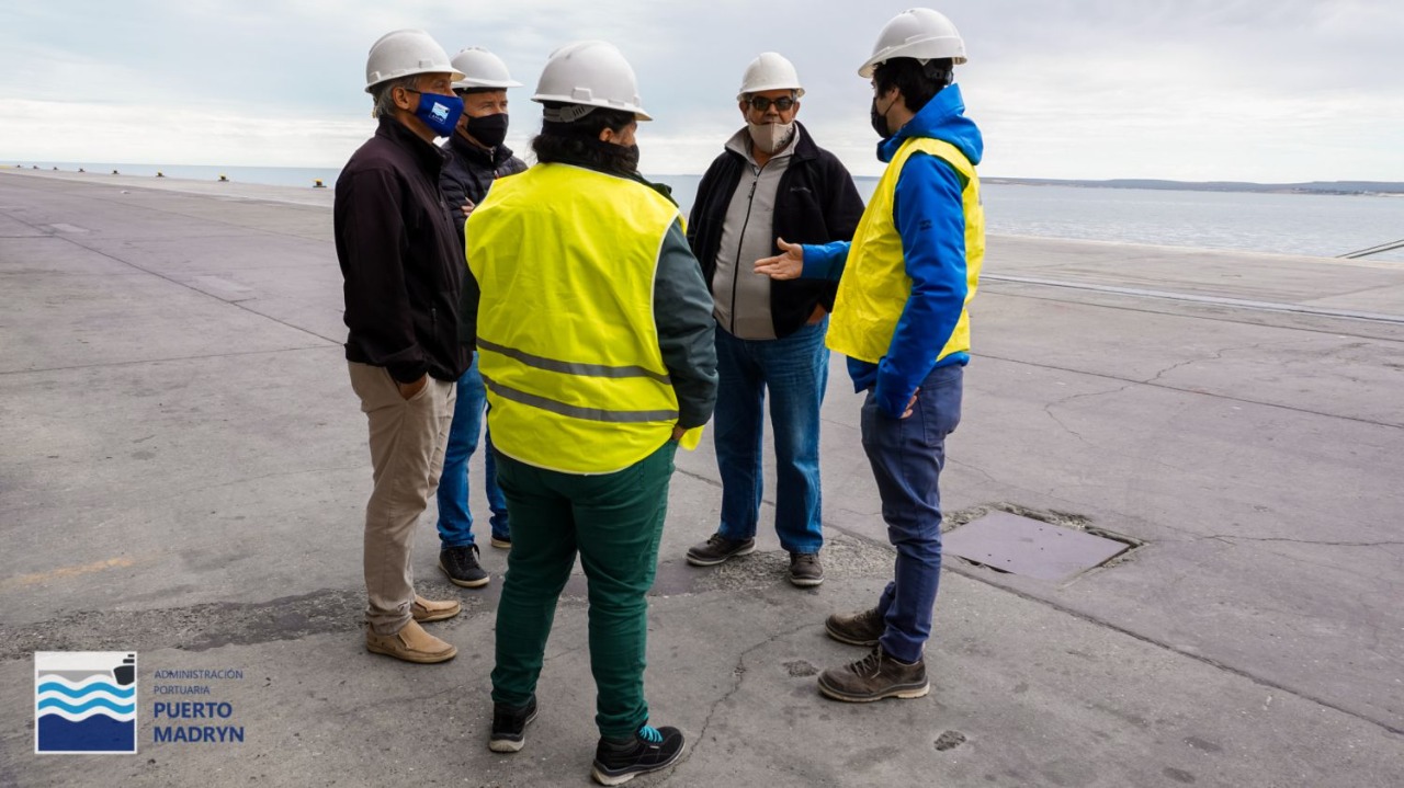 PERSONAL DE LA SUBSECRETARÍA DE PUERTOS DE NACIÓN REALIZÓ UNA INSPECCIÓN DE OBRAS EN AMBOS MUELLES
