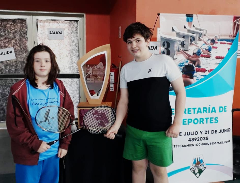 JÓVENES DEL TALLER MUNICIPAL DE BADMINTON PARTICIPARON DE UN PATAGÓNICO