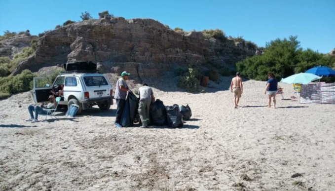 ECOLOGÍA REALIZÓ LIMPIEZA DE DIFERENTES PLAYAS