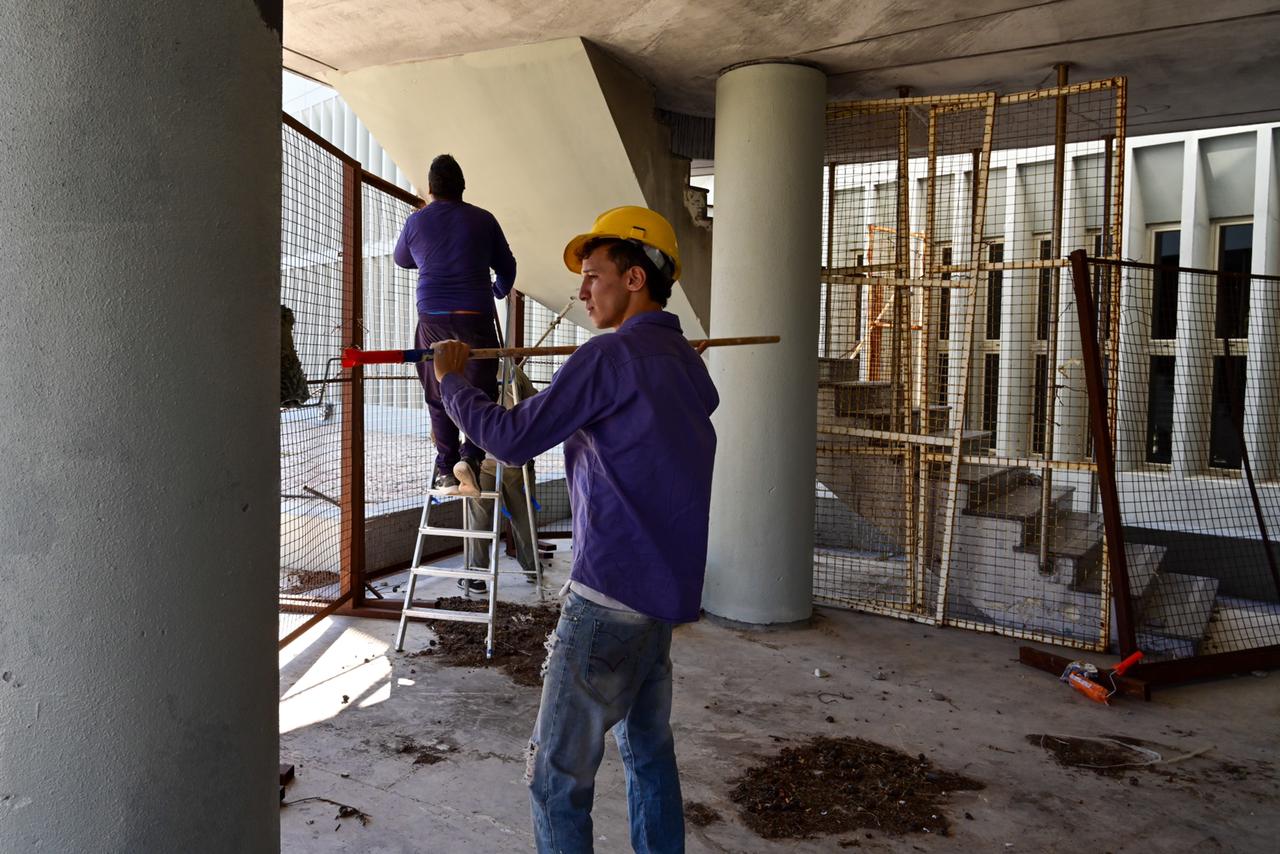 RICARDO SASTRE RECORRIÓ LAS OBRAS DE REPARACIÓN EN LEGISLATURA