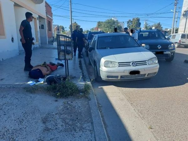 RECIBIÓ UNA GOLPIZA POR ROBAR UNA BICI