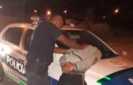 LO DETUVIERON POR INCUMPLIR PROHIBICIÓN DE ACERCAMIENTO