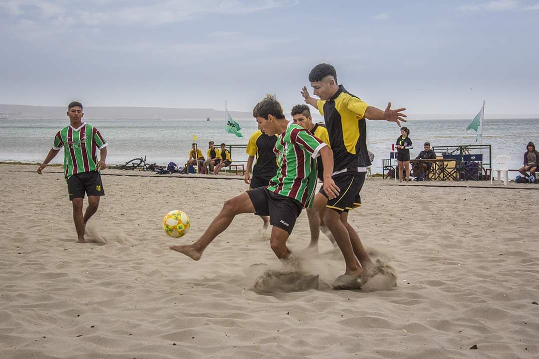 EL FIN DE SEMANA SE JUEGA EL CLASIFICATORIO AL TORNEO REGIONAL DE FÚTBOL PLAYA