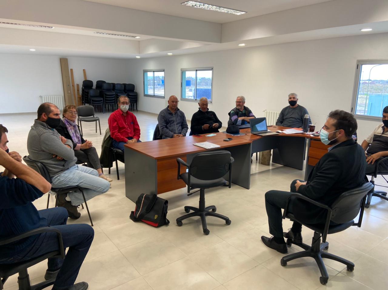EL GOBIERNO DEL CHUBUT SE REUNIÓ CON EL DIRECTORIO DE LA COMPAÑÍA DE RIEGO DEL VIRCH