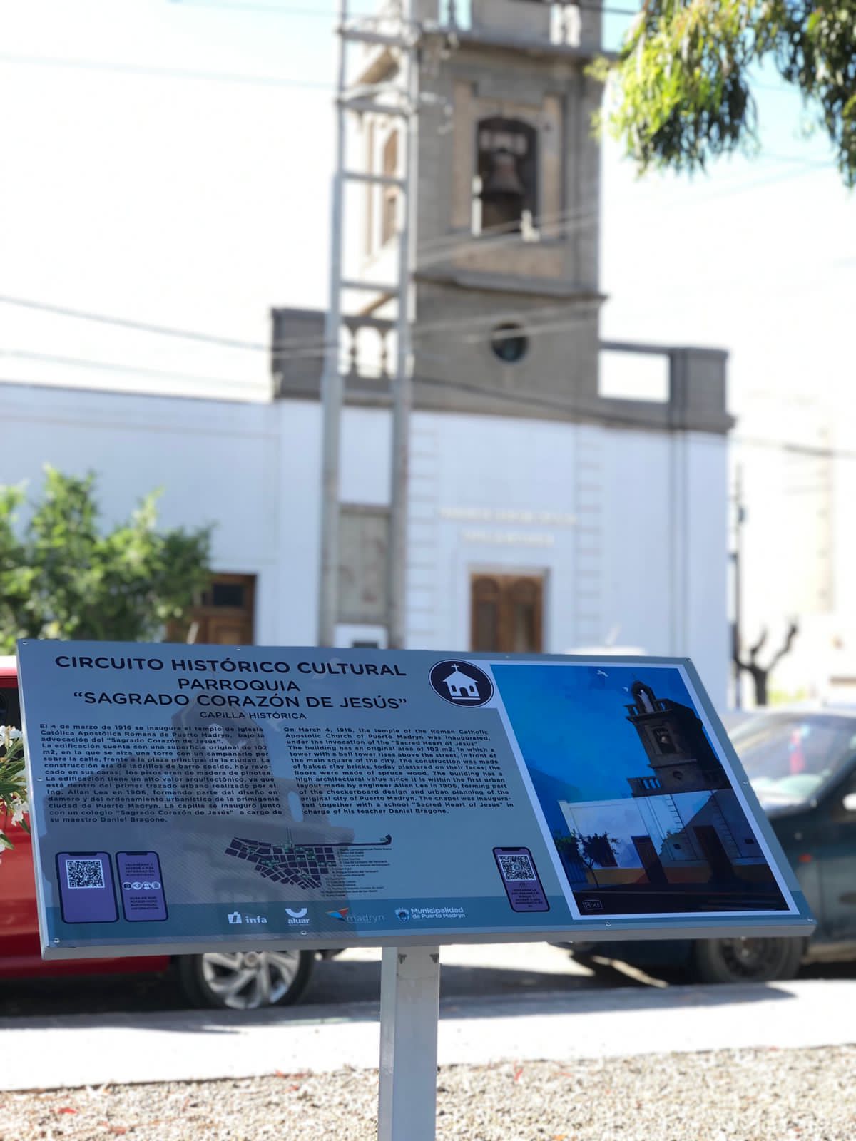 CIRCUITO HISTÓRICO AUTOGUIADO A PARTIR DE NUEVA CARTELERÍA CON REALIDAD AUMENTADA 3D