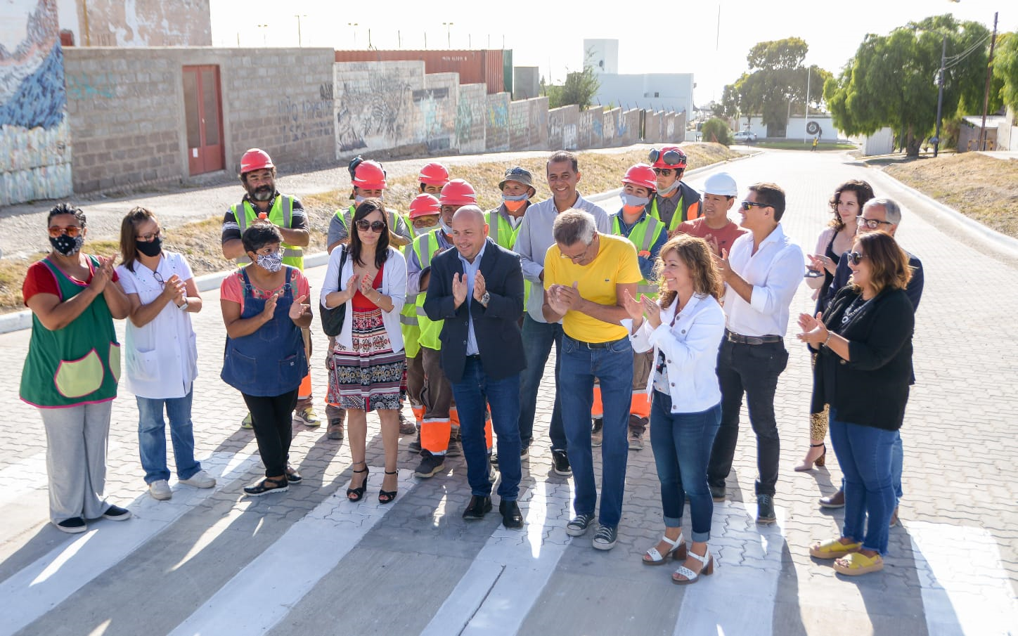SASTRE INAUGURÓ LA PAVIMENTACIÓN DE LA CALLE JUAN ACOSTA