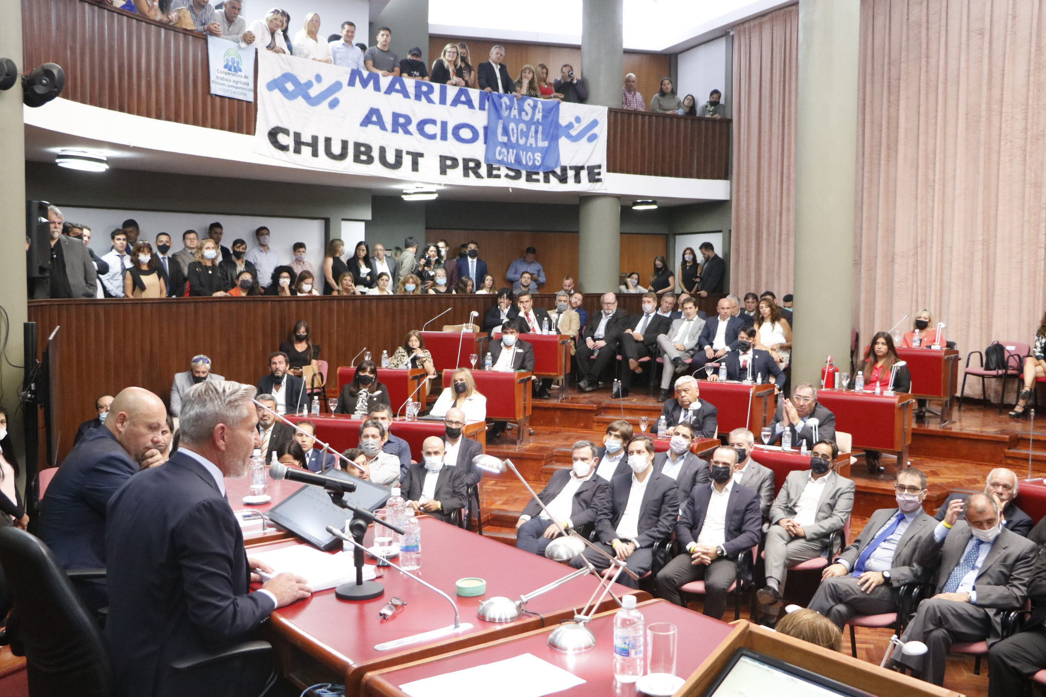 EL GOBERNADOR BUSCA POTENCIAR LA MATRIZ ENERGÉTICA EN CHUBUT
