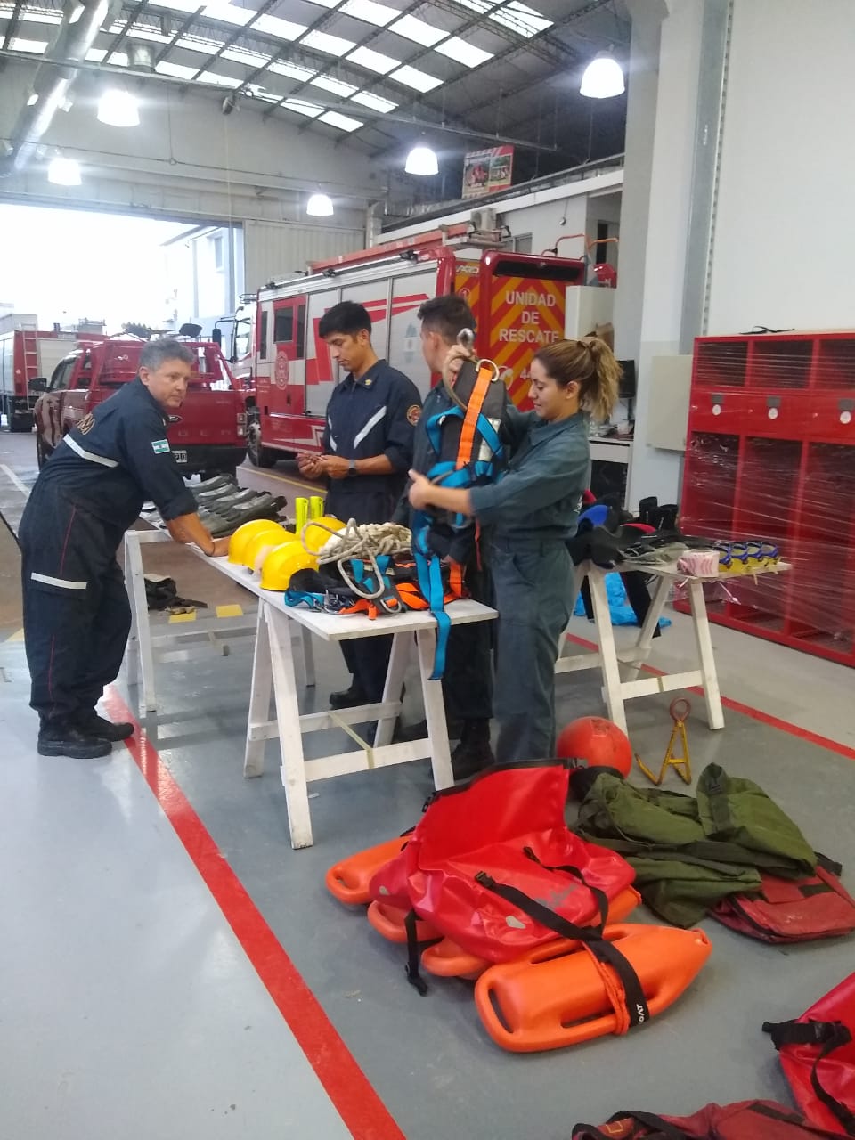 RETOMAN ACTIVIDADES LAS BRIGADAS DE LOS BOMBEROS DE MADRYN