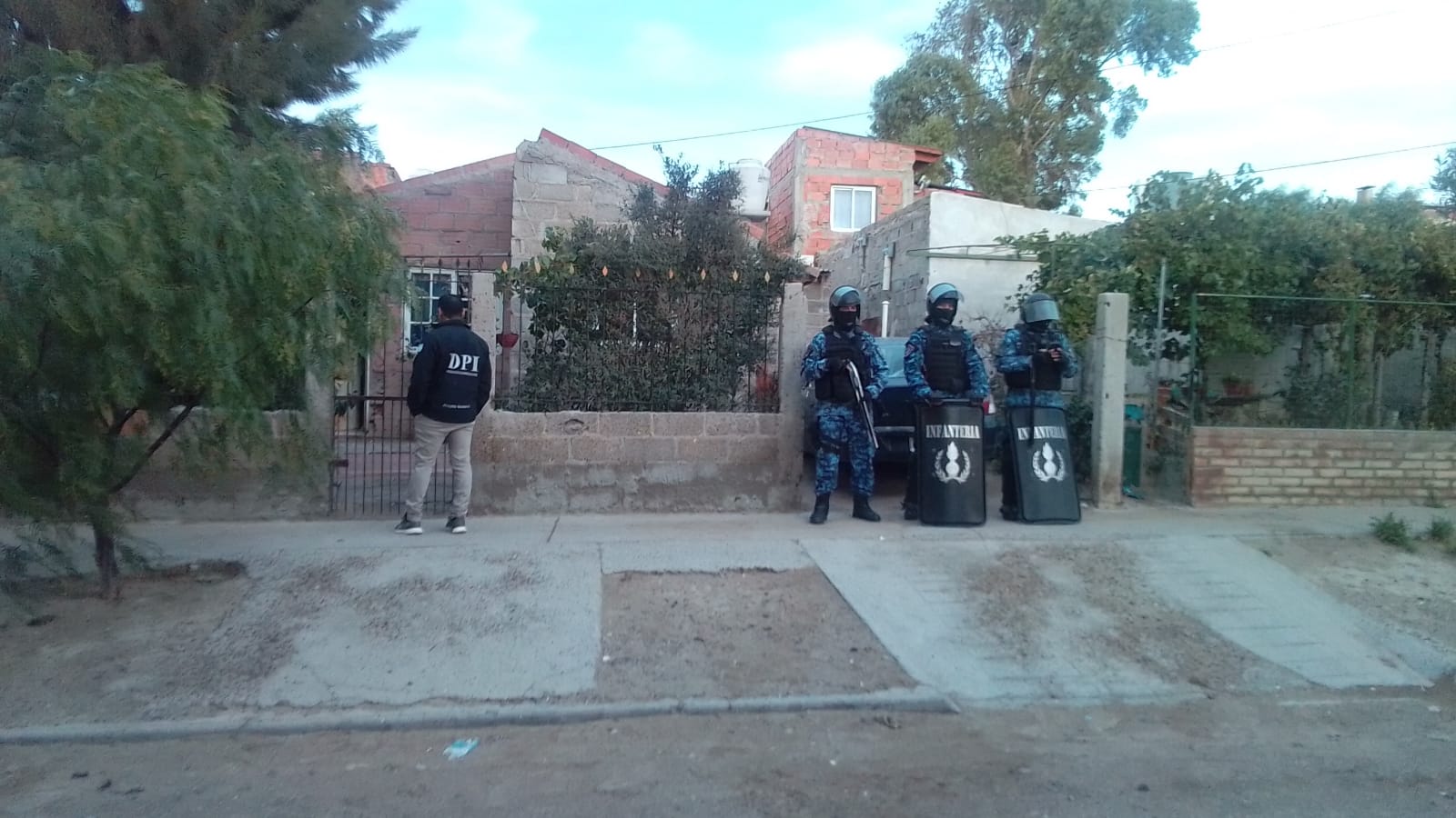 DOS ALLANAMIENTOS POR VIOLENTO ROBO EN MADRYN
