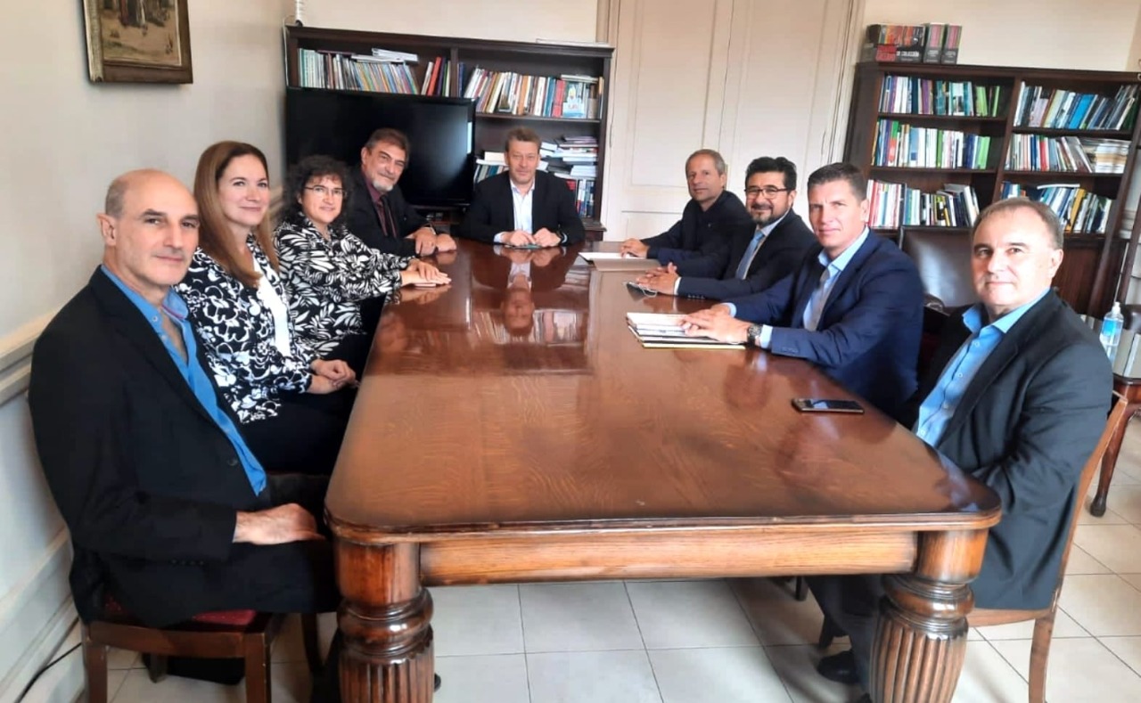 POLÍTICAS UNIVERSITARIAS DE NACIÓN SE INVOLUCRA EN EL DESARROLLO DE CARRERAS DE UTN CHUBUT