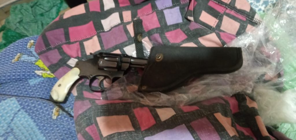 ALLANAMIENTOS POR ABUSO DE ARMAS Y AMENAZAS