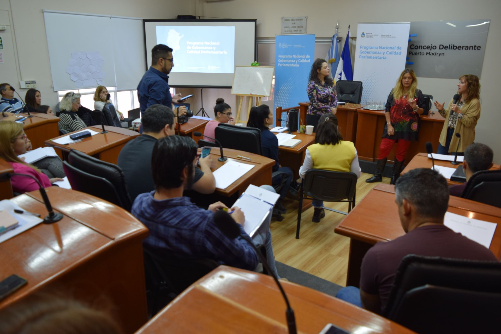 NUEVA CAPACITACIÓN DEL PROGRAMA NACIONAL DE GOBERNANZA Y CALIDAD PARLAMENTARIA