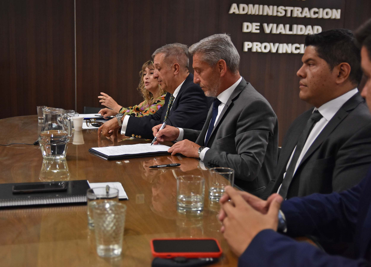 PROVINCIA PAGARÁ UN BONO DE 20 MIL PESOS A EMPLEADOS PÚBLICOS Y JUBILADOS