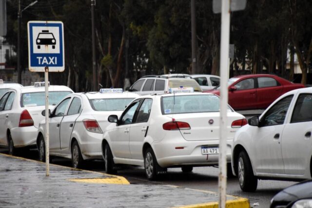 Taxistas de Puerto Madryn advierten una fuerte caída en los viajes
