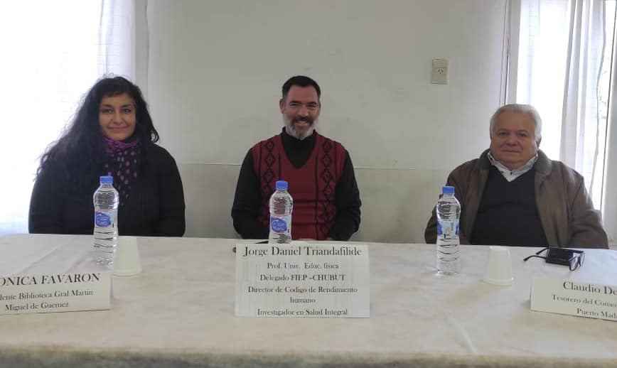 PRESENTARON CHARLA MAGISTRAL SOBRE SALUD INTEGRAL