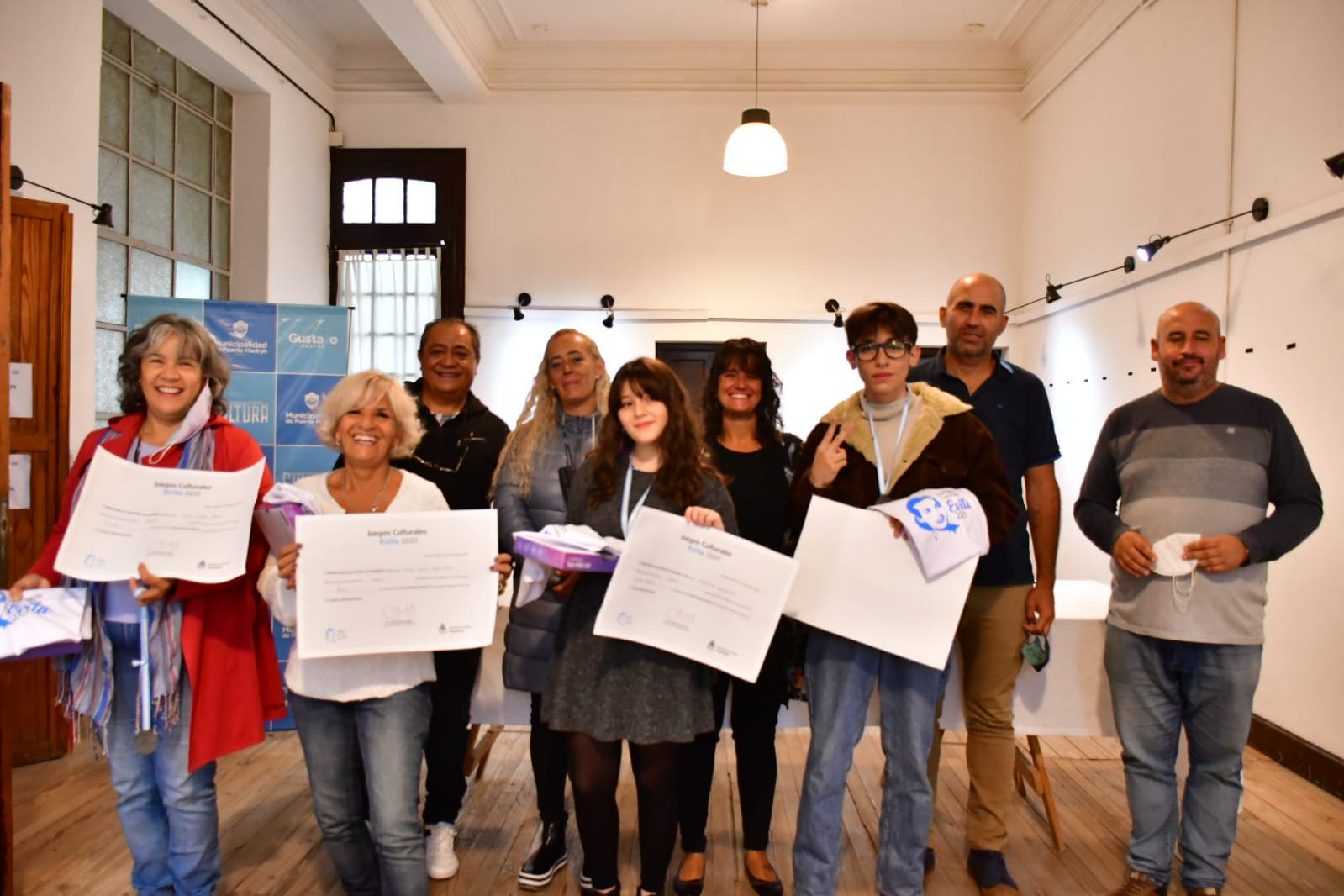 ENTREGA DE PREMIOS A LOS GANADORES DE LOS JUEGOS CULTURALES EVITA