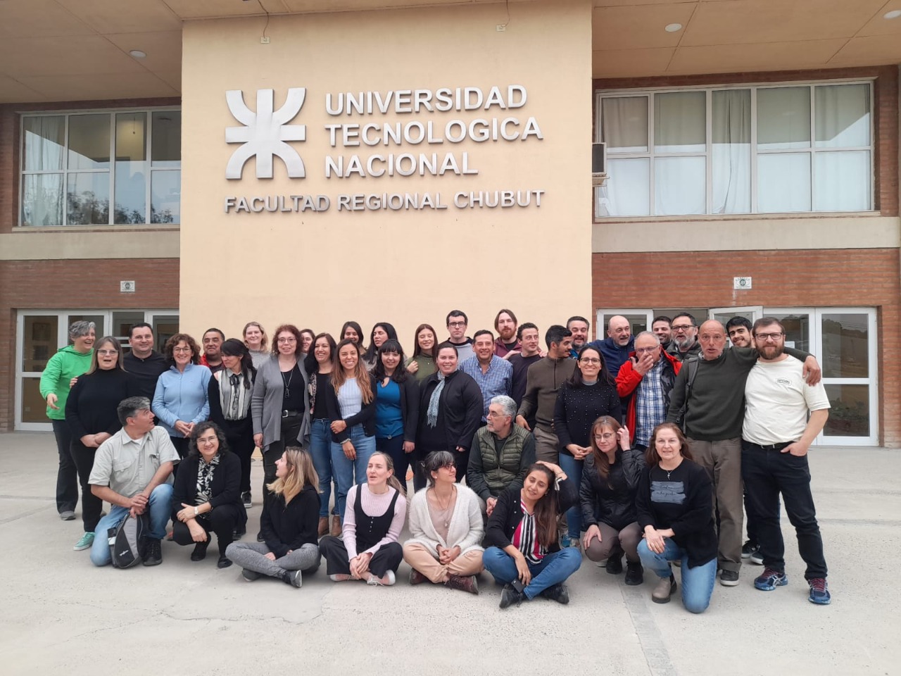 CON EL MÓDULO DEMOSTRATIVO FUNCIONANDO, CULMINÓ EN UTN CHUBUT EL CURSO INTERNACIONAL DE ACUAPONIA