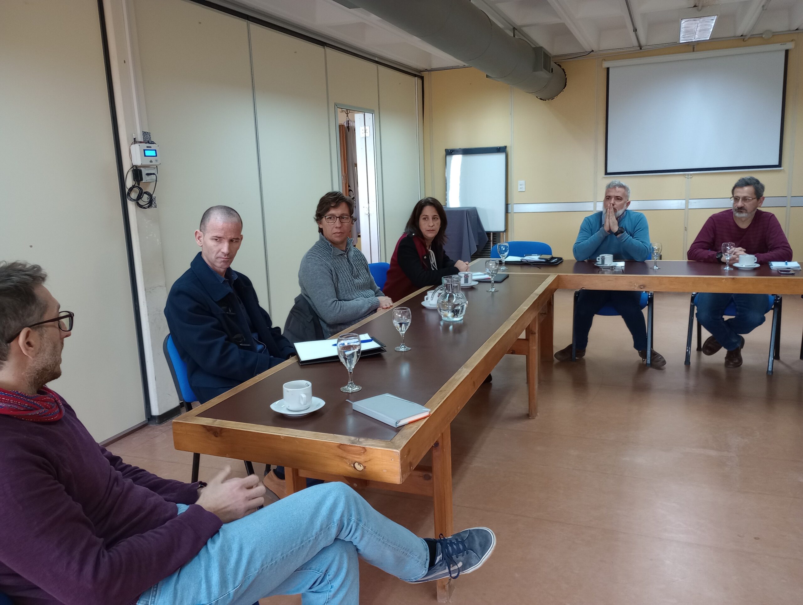 EL CENPAT-CONICET Y LA CNEA SE REUNIERON PARA ESTABLECER UNA AGENDA DE TRABAJO CONJUNTO