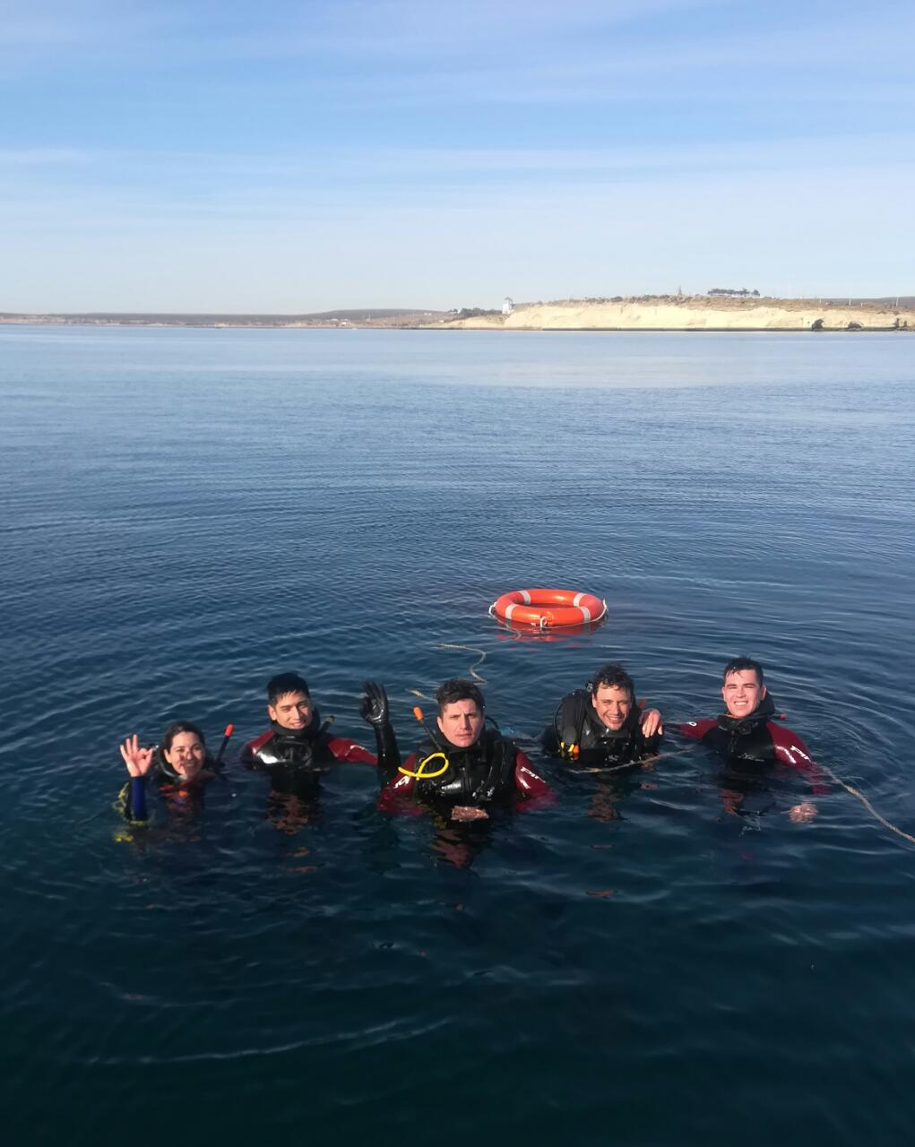 BRIGADA DE RESCATE ACUÁTICO DE LOS BOMBEROS DE MADRYN REALIZÓ PRÁCTICA