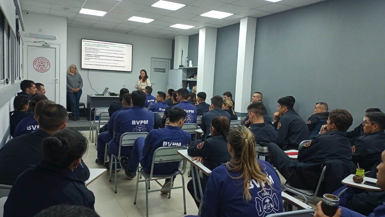 FINALIZÓ EL CICLO DE CHARLAS AL CUERPO DE BOMBEROS VOLUNTARIOS