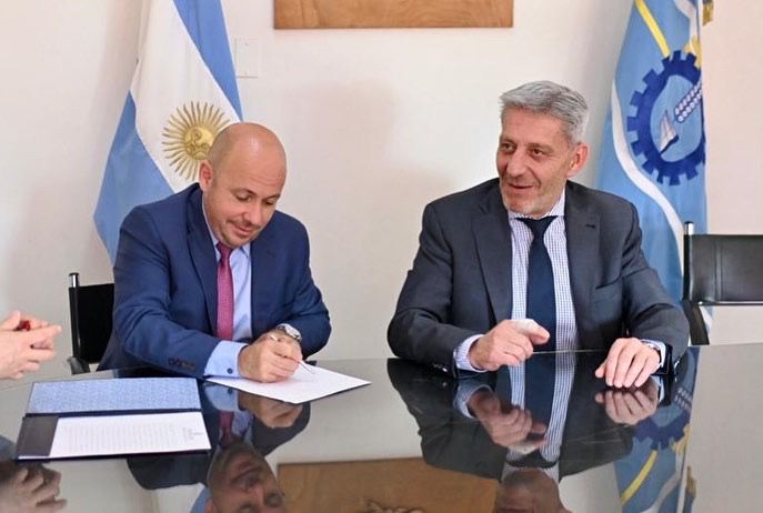 SASTRE PARTICIPÓ DE UNA REUNIÓN DE GABINETE Y QUEDÓ A CARGO DEL GOBIERNO PROVINCIAL
