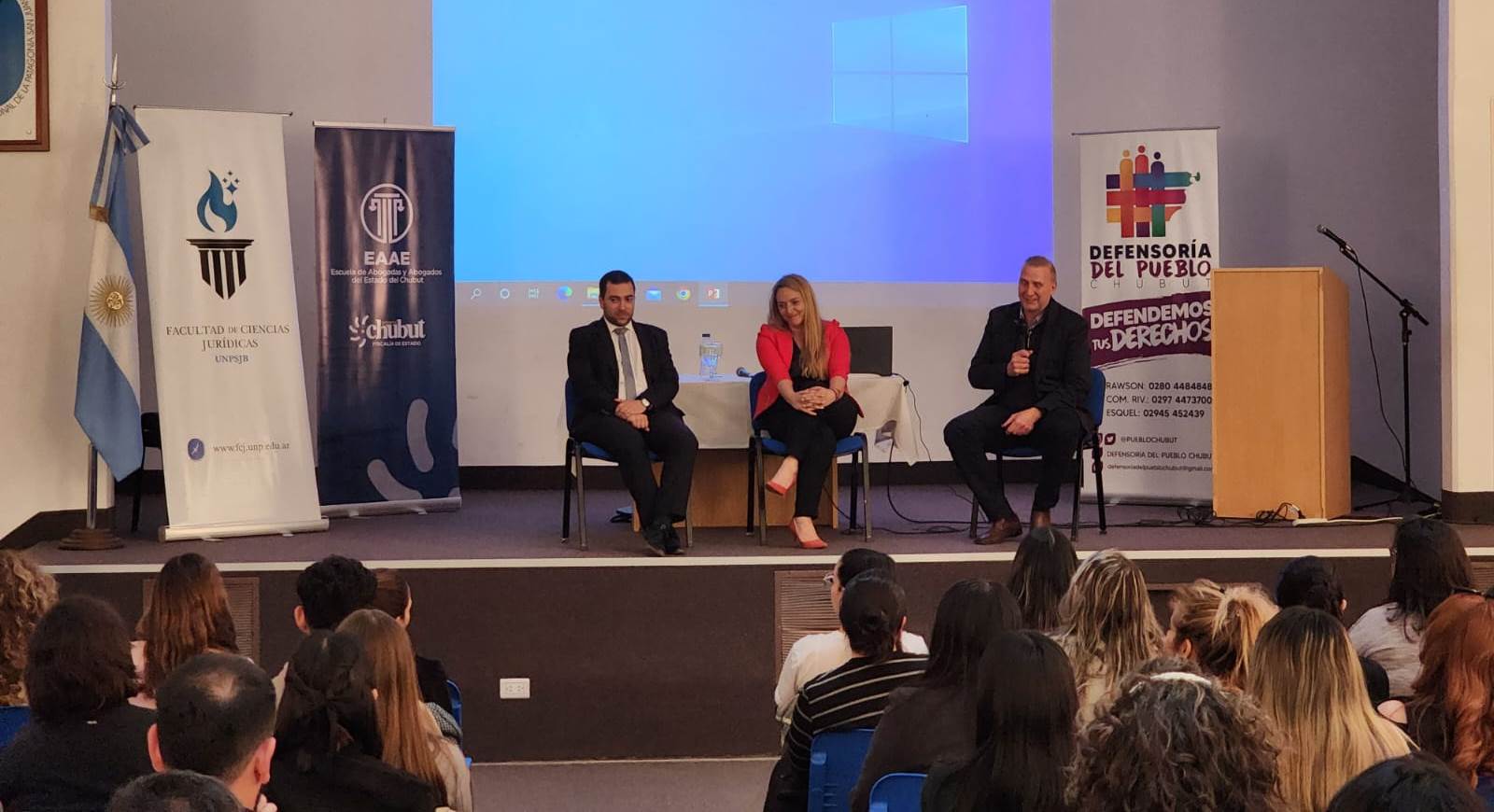 INVITADO POR EL GOBIERNO DEL CHUBUT, EL EXPERTO ALEJANDRO NATÓ BRINDÓ UNA CONFERENCIA EN PUERTO MADRYN