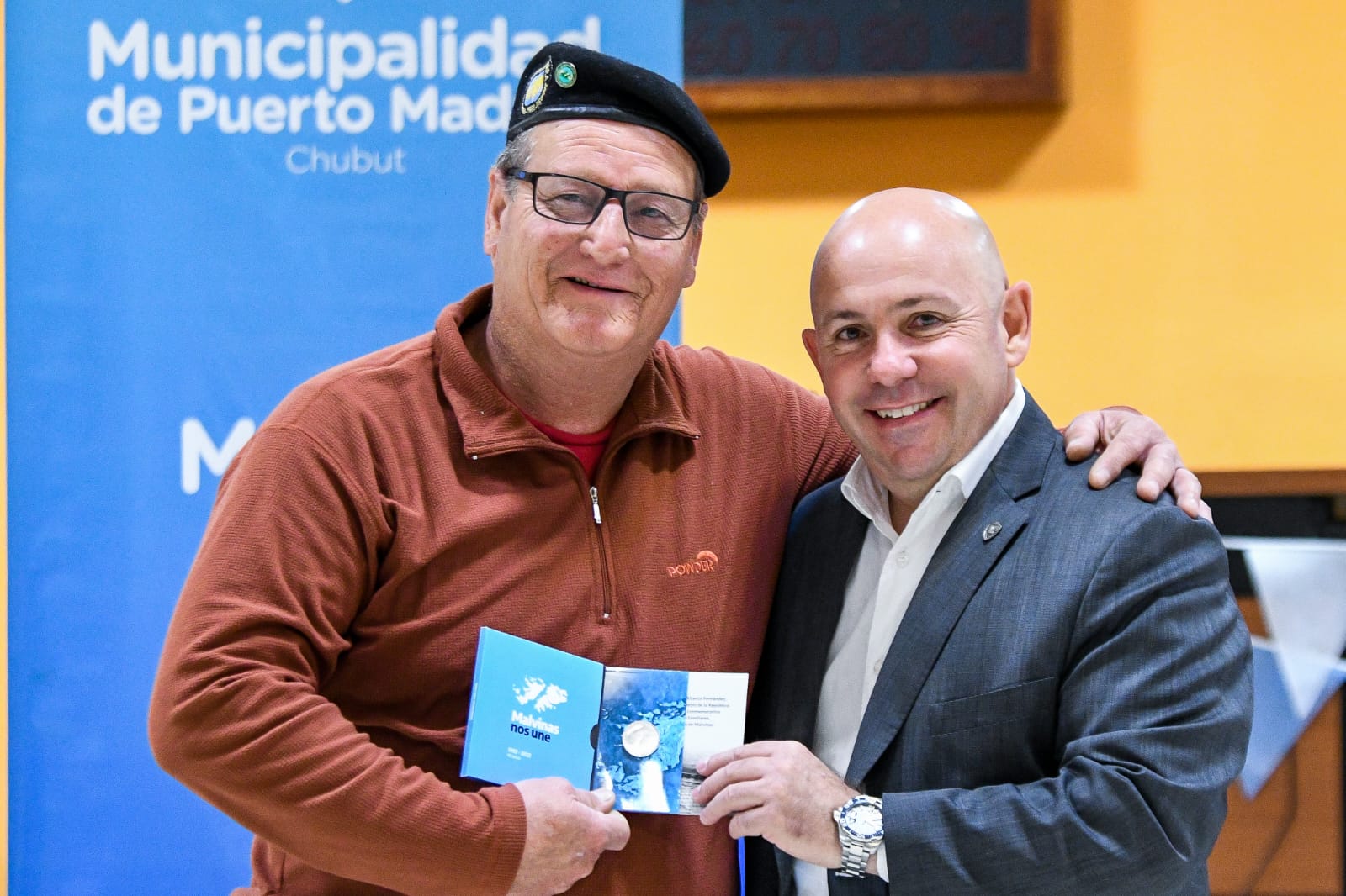 EL INTENDENTE ENTREGÓ MEDALLAS CONMEMORATIVAS PARA RECONOCER A VETERANOS DE GUERRA DE MALVINAS