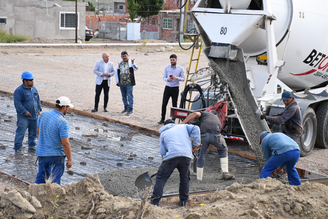 AVANZA A BUEN RITMO LA OBRA DE EQUIPAMIENTO COMUNITARIO DEL BARRIO PERÓN