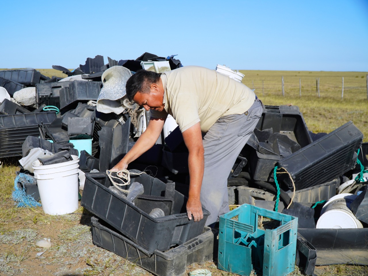 NUEVAS JORNADAS DE LIMPIEZA EN LAS COSTAS DEL ANP PENÍNSULA VALDÉS