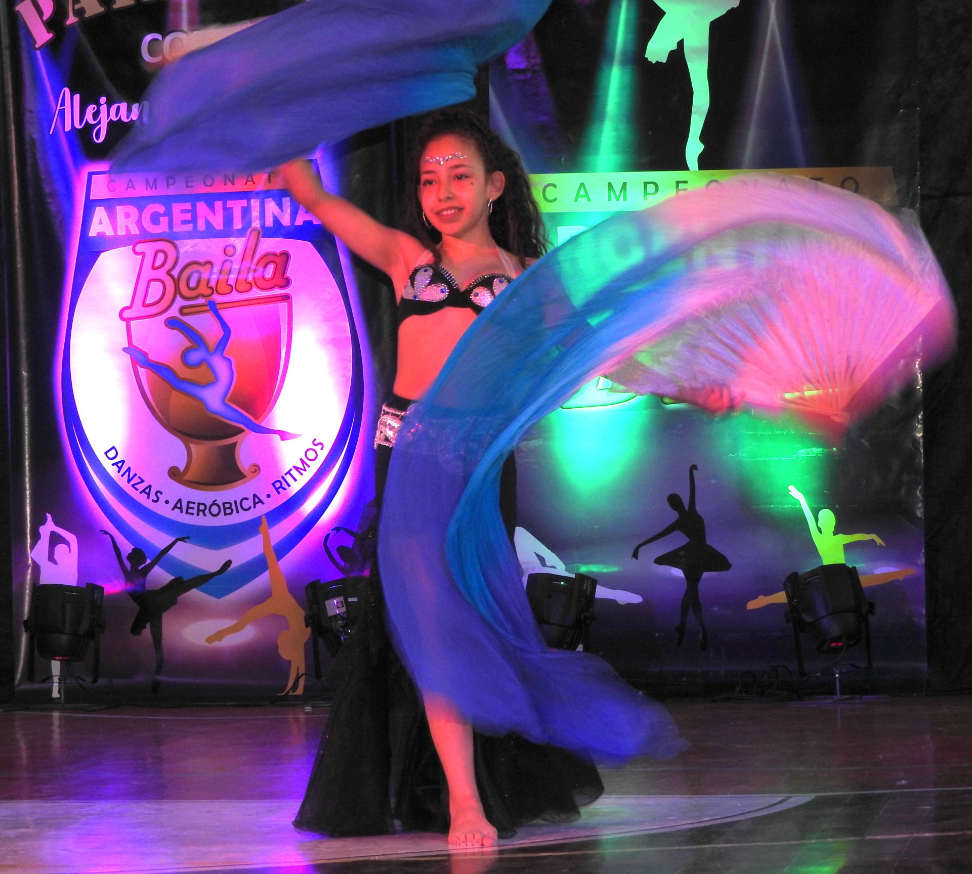 LA ESCUELA DE DANZA ÁRABES “SHEILA” CIERRA EL AÑO