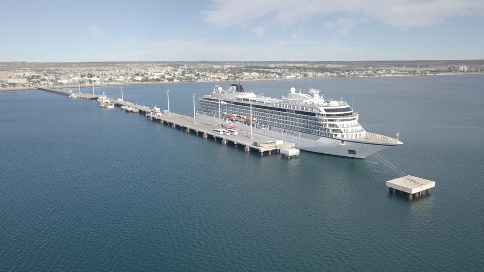 UN PASAJERO DEL VIKING JÚPITER CON COVID 19