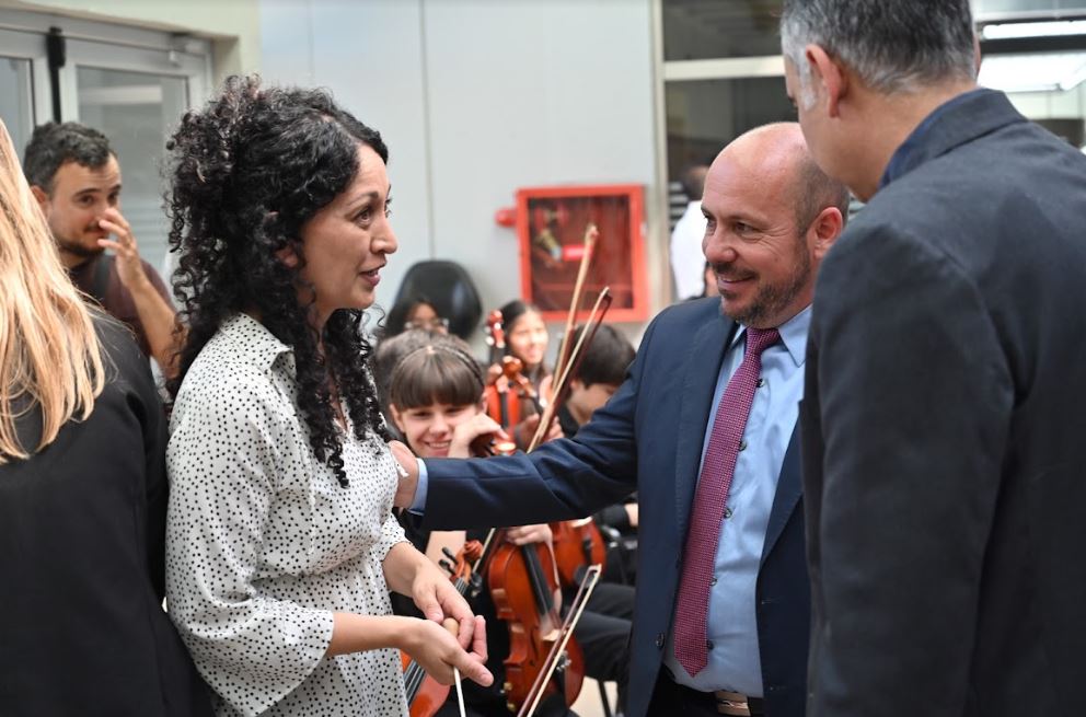 SASTRE: “ES UN HONOR PODER PREMIAR A ESTUDIANTES DE CHUBUT”