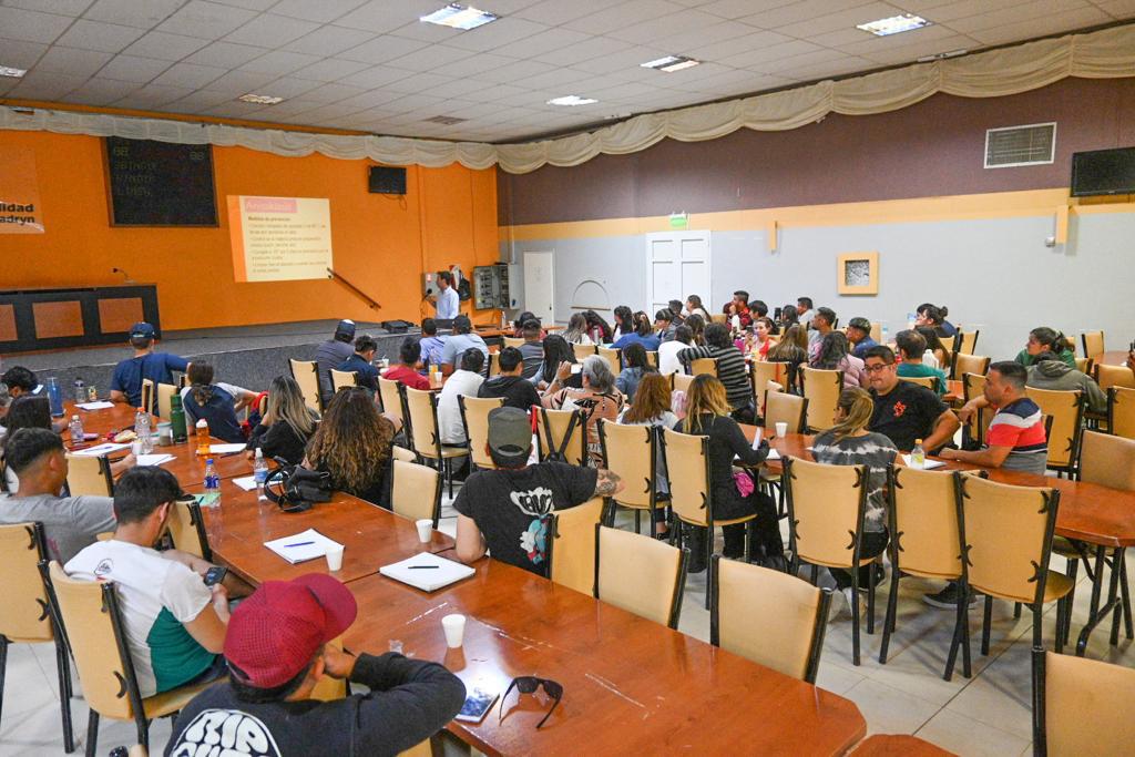 NUEVO CURSO DE MANIPULACIÓN DE ALIMENTOS