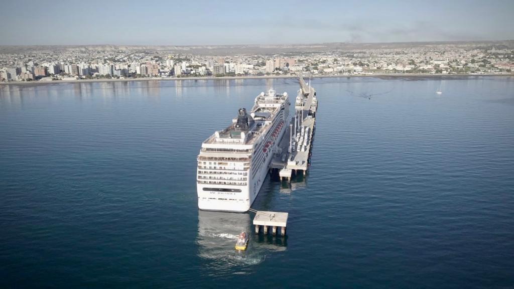 EL MSC MAGNIFICA LLEGÓ A PUERTO MADRYN