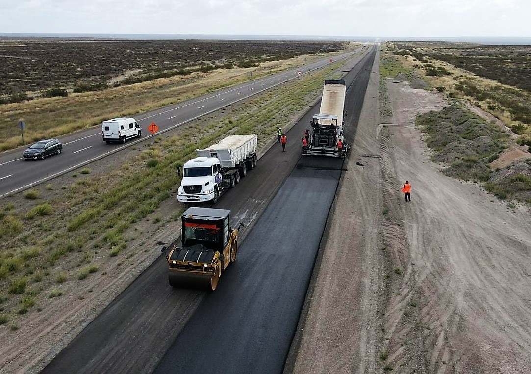 VIALIDAD NACIONAL AVANZA CON LA CONSTRUCCIÓN DE LA AUTOVÍA DE RUTA N°3 ENTRE PUERTO MADRYN – TRELEW