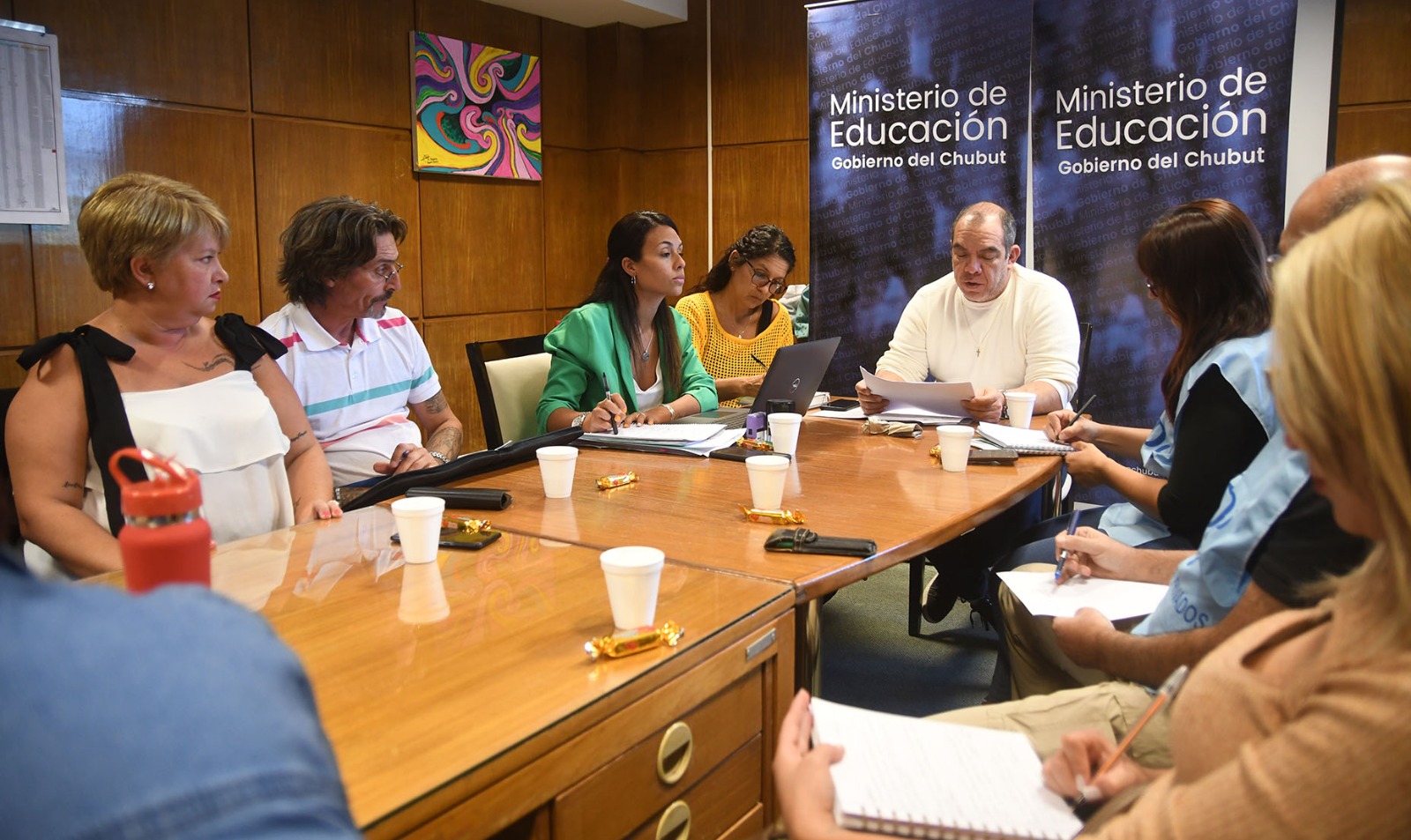 EL GOBIERNO DEL CHUBUT PROPUSO UN 38% DE AUMENTO PARA LOS DOCENTES