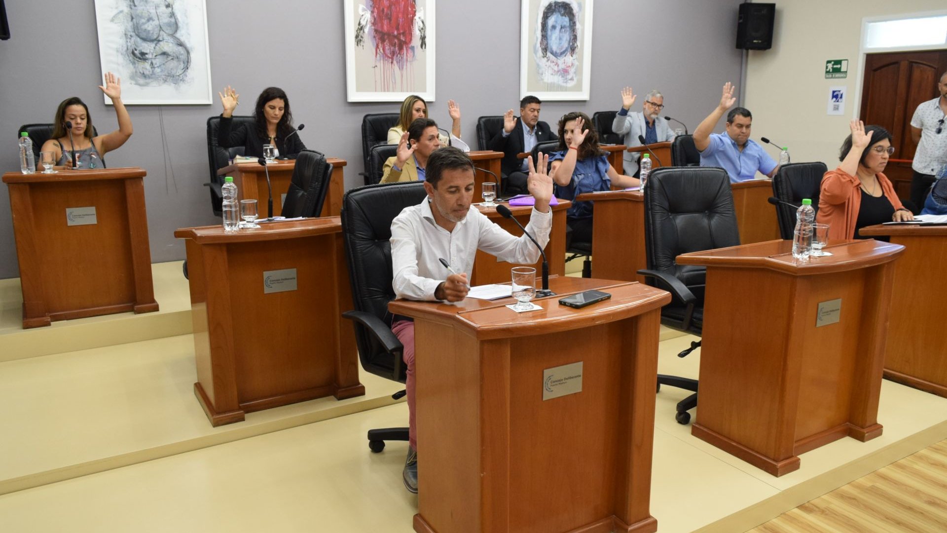 CONCEJALES SANCIONARON LA ORDENANZA DE CUIDADORES DOMICILIARIOS Y POLIVALENTES