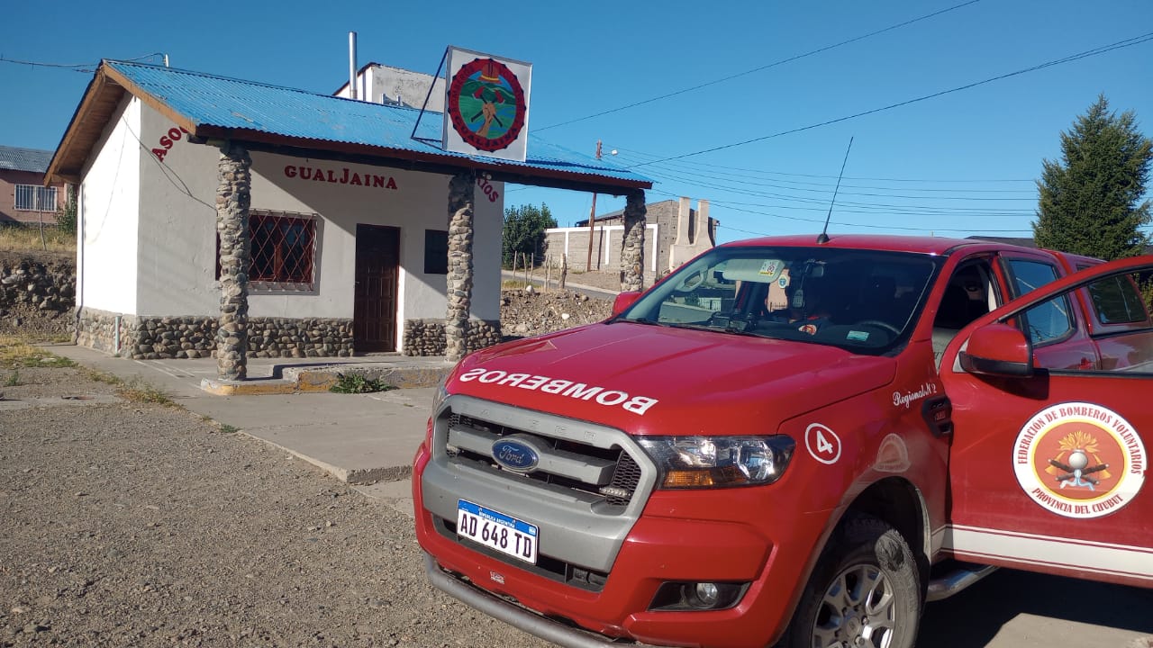 LA FEDERACIÓN DE BOMBEROS ACOMPAÑÓ LA RENOVACIÓN DE AUTORIDADES EN GUALJAINA