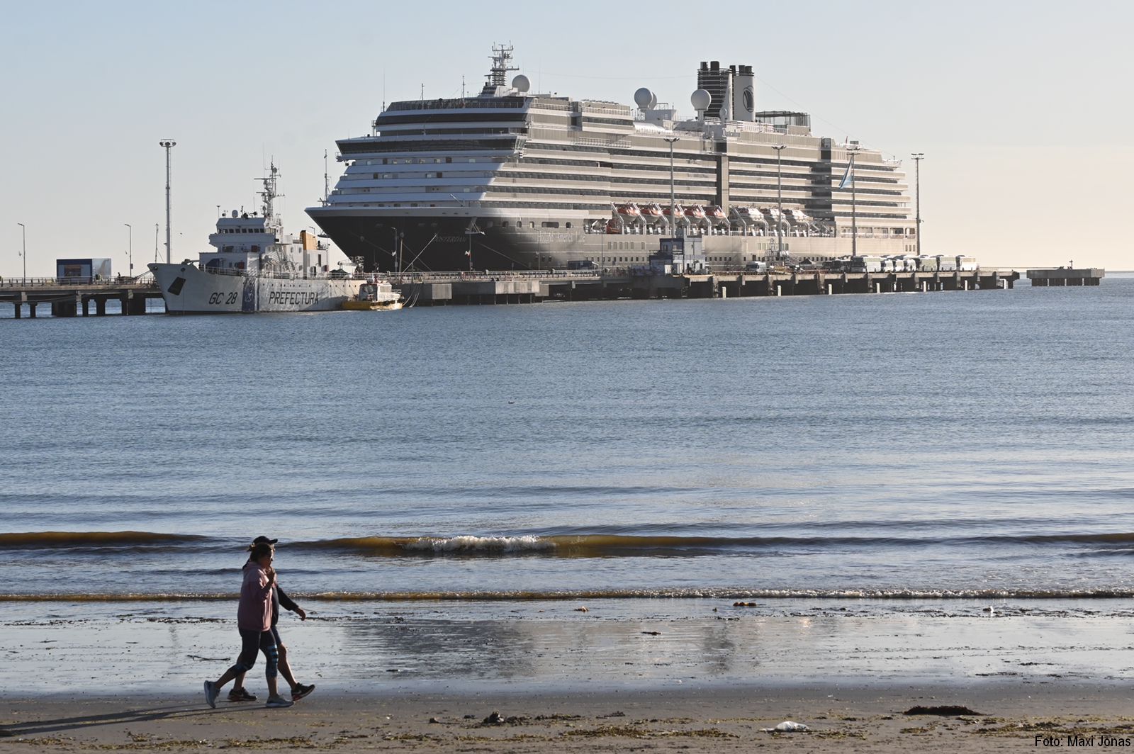 EL CRUCERO OOSTERDAM PASÓ POR PUERTO MADRYN