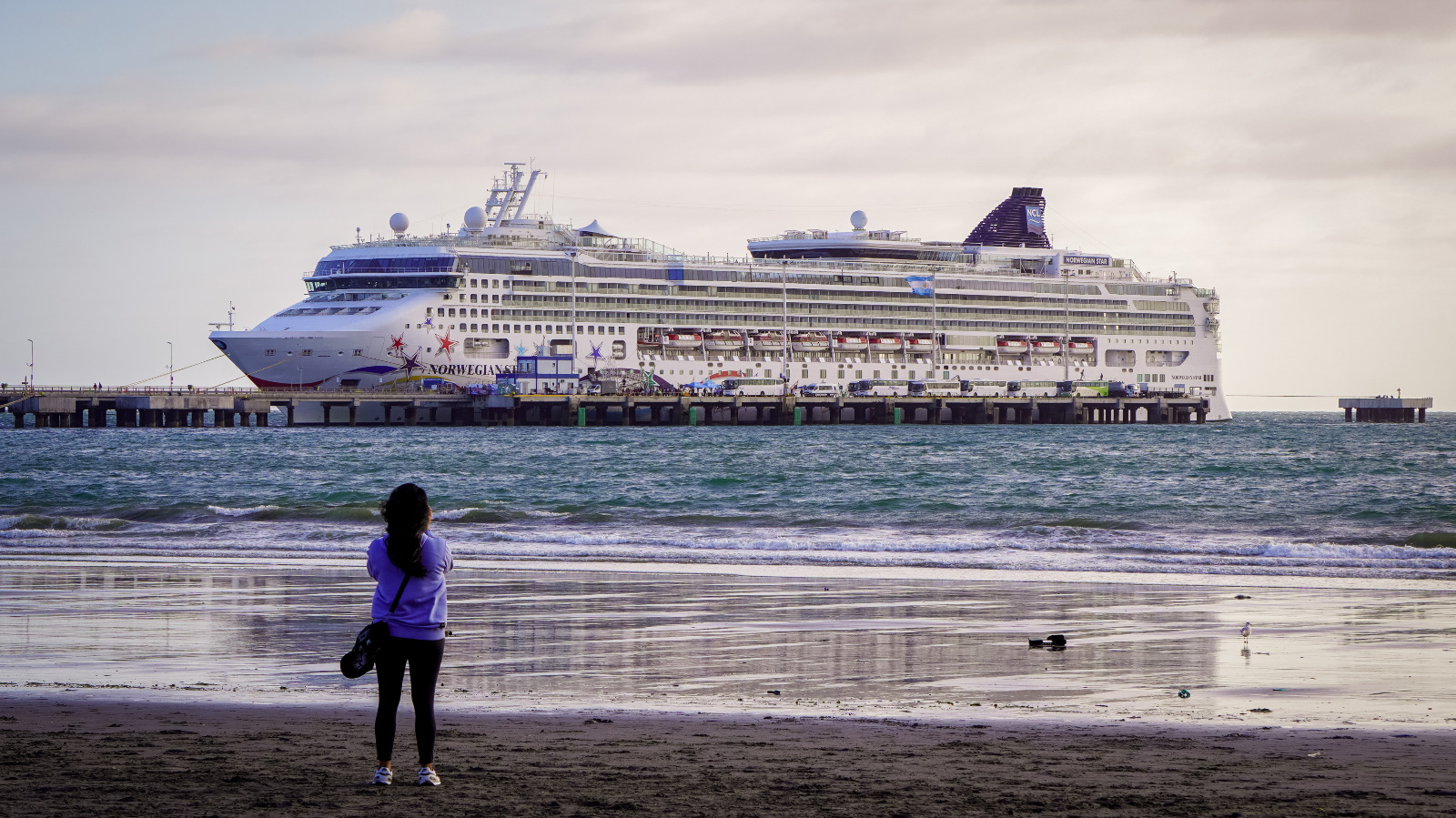 EL NORWEGIAN STAR PASÓ POR PUERTO MADRYN