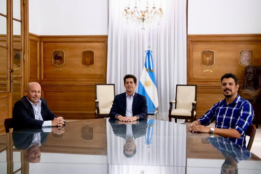 SASTRE CON WADO DE PEDRO EN CASA ROSADA