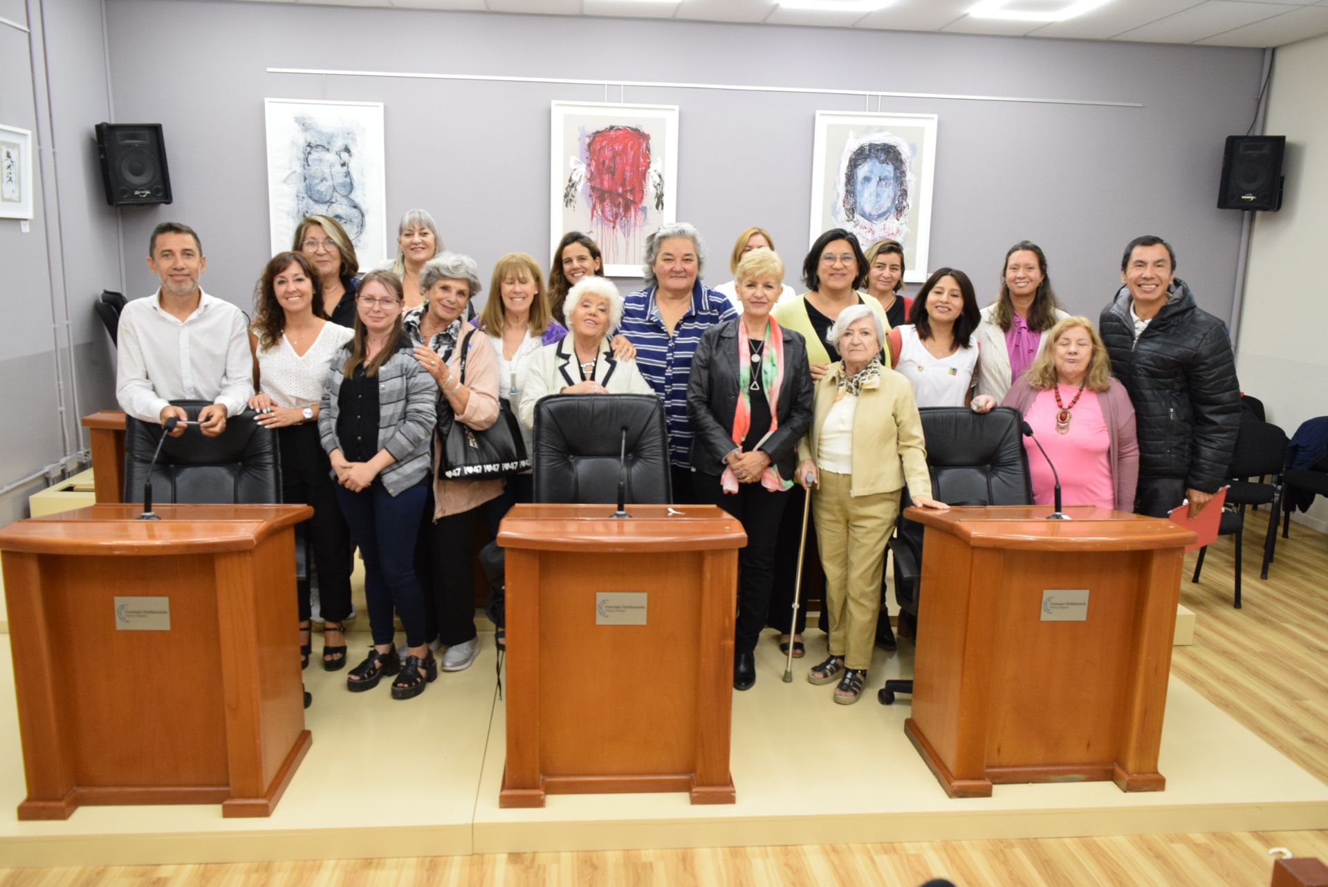 8M: MUJERES QUE TOMAN LA PALABRA Y ESCRIBEN SUS HISTORIAS